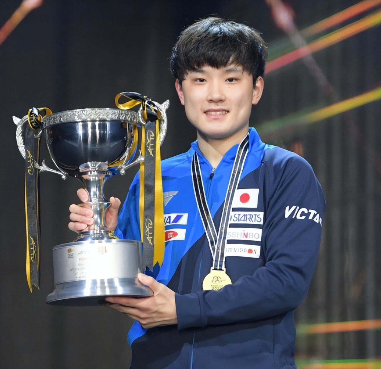 张本智和