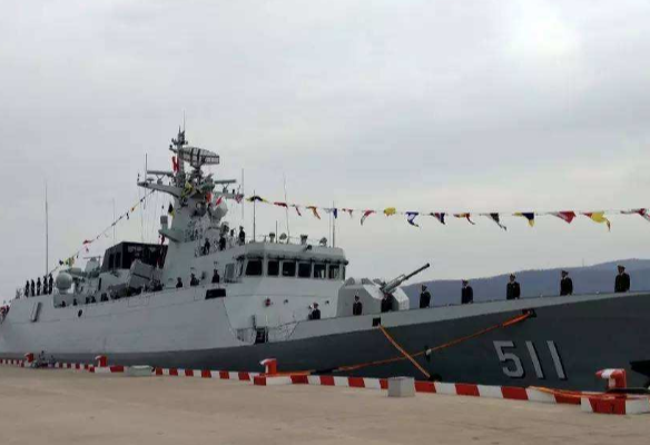保定号护卫舰