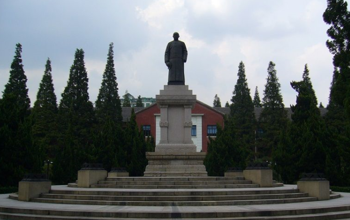 上海体育大学