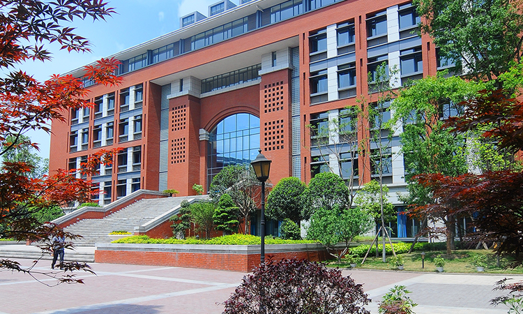 成都市第七中学