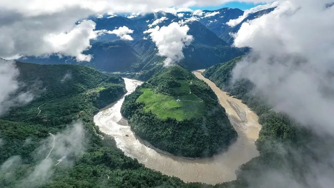 雅鲁藏布大峡谷