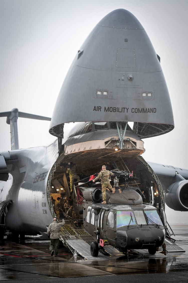 UH-60通用直升机