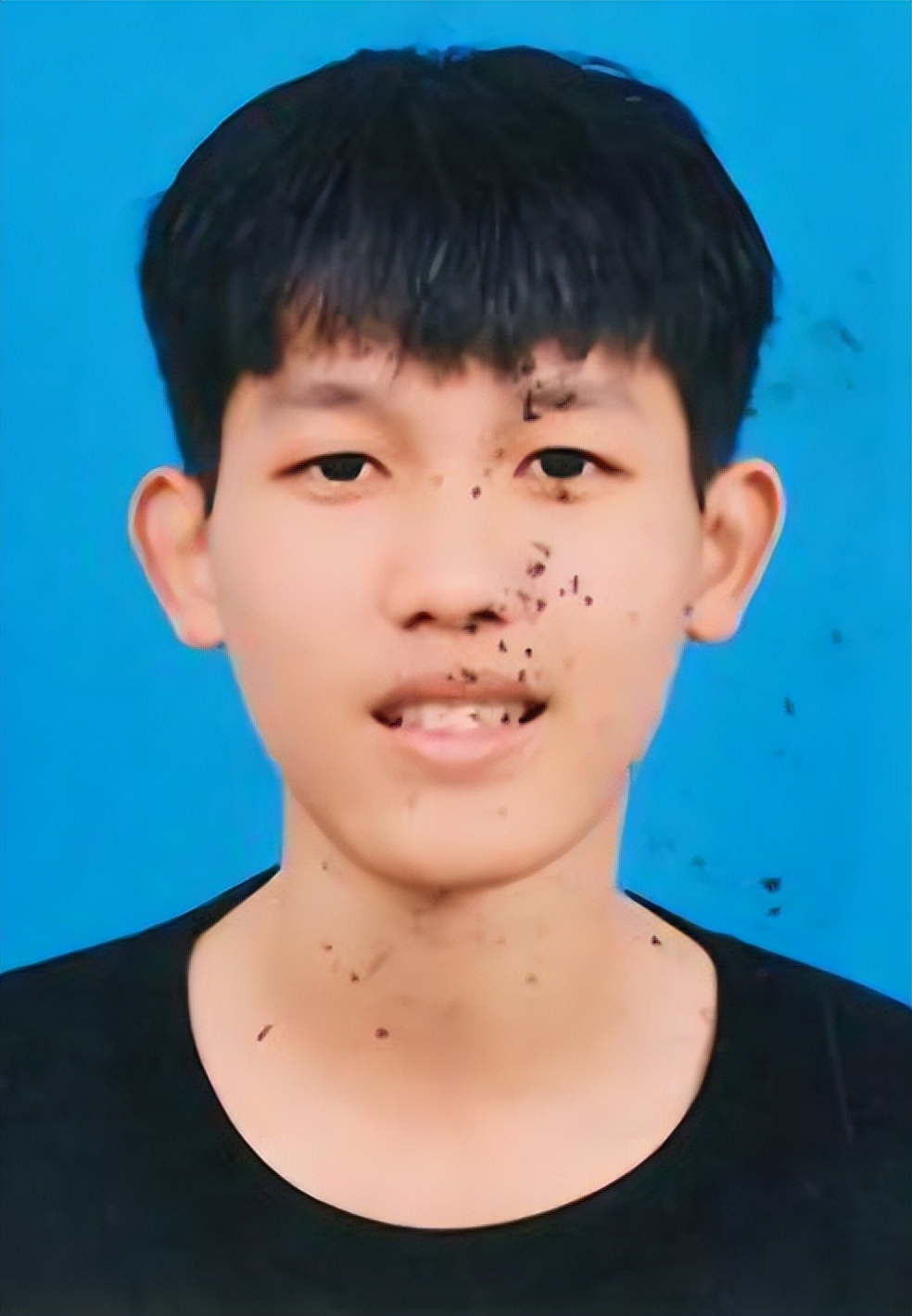 黄奕