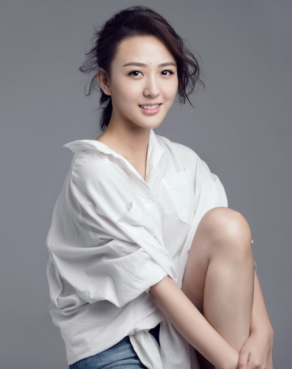 康何文意kathy邱箫婵班雅琪职员表职位姓名编剧李依璠,吴波导演黄俊文