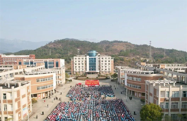 学校1.jpeg