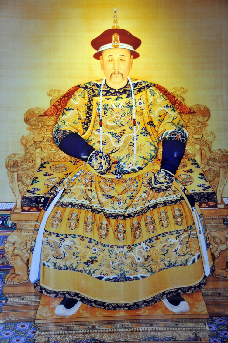 清朝皇帝画像（资料）.jpg