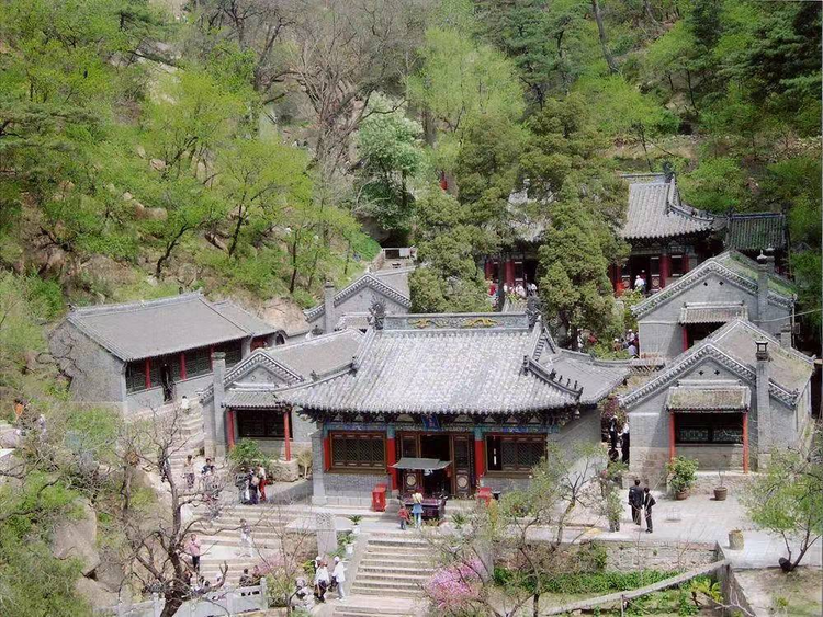 千山