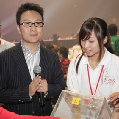 李玉刚