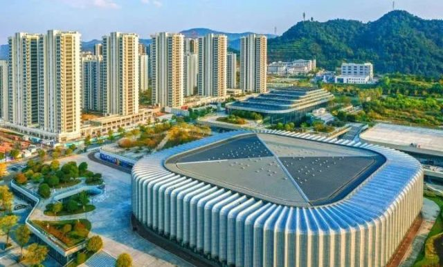 临安体育文化会展中心体育馆