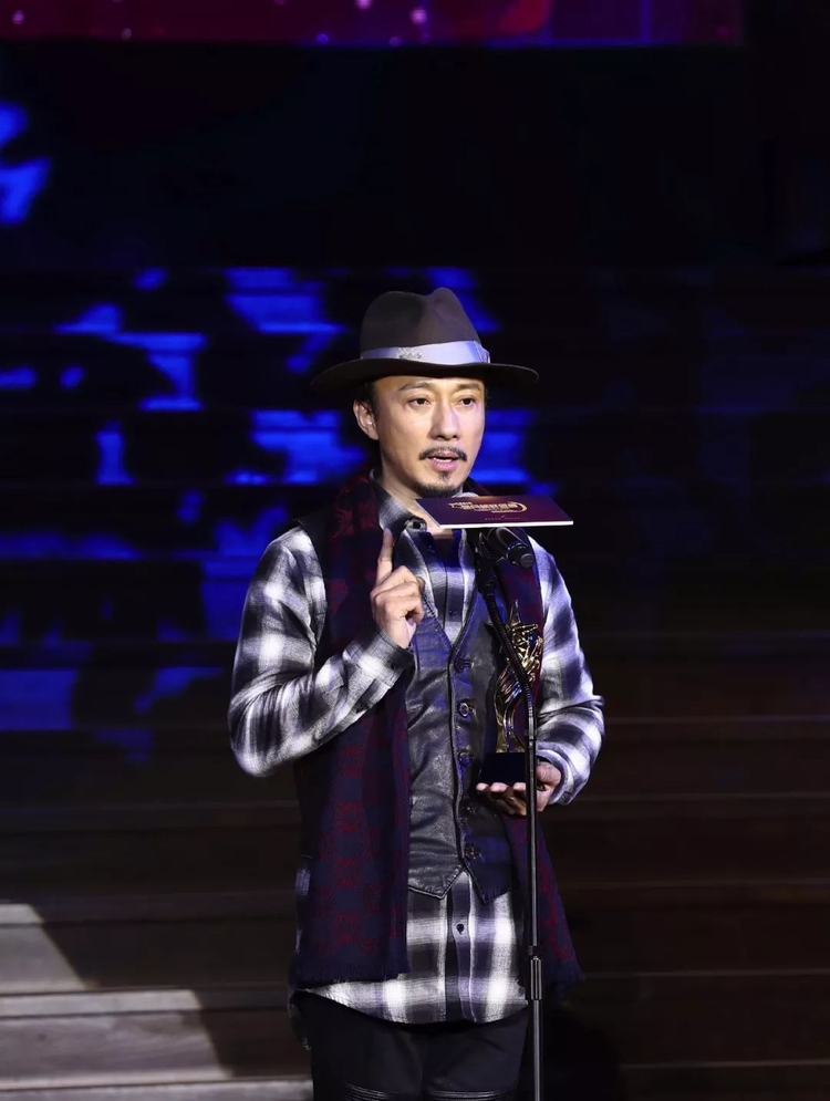 赵立新年度戏剧榜样.png