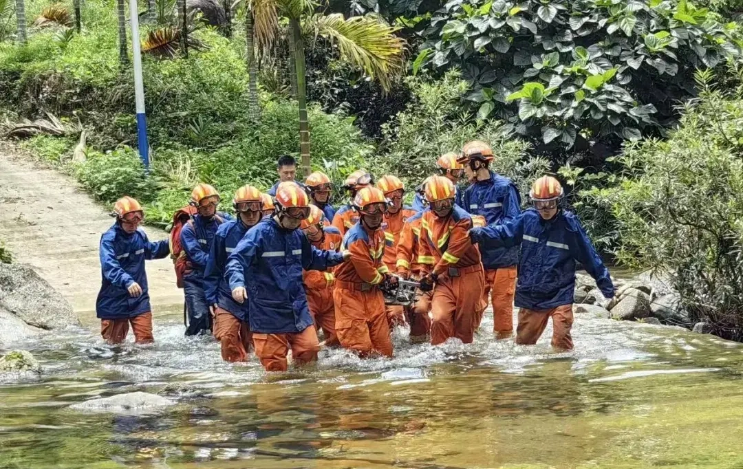 2024年6·8海南吊罗山林区25人徒步被困事件