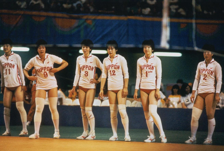 日本女排在1984年洛杉矶奥运会获得铜牌.jpeg