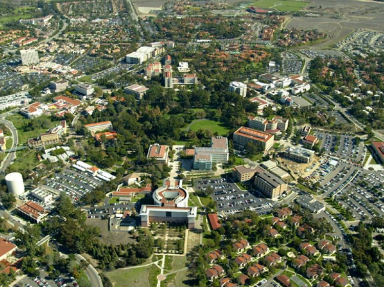 加利福尼亚大学尔湾分校