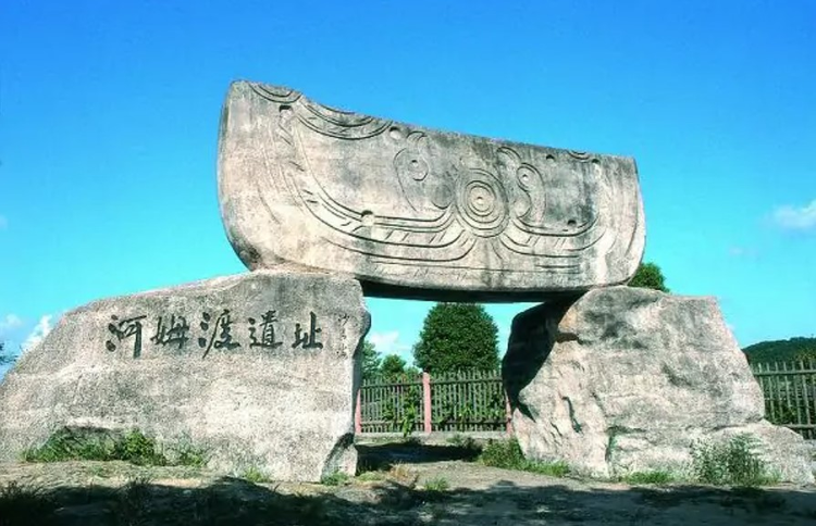 河姆渡镇