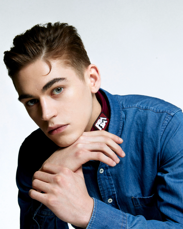 赫洛·费因斯-提芬