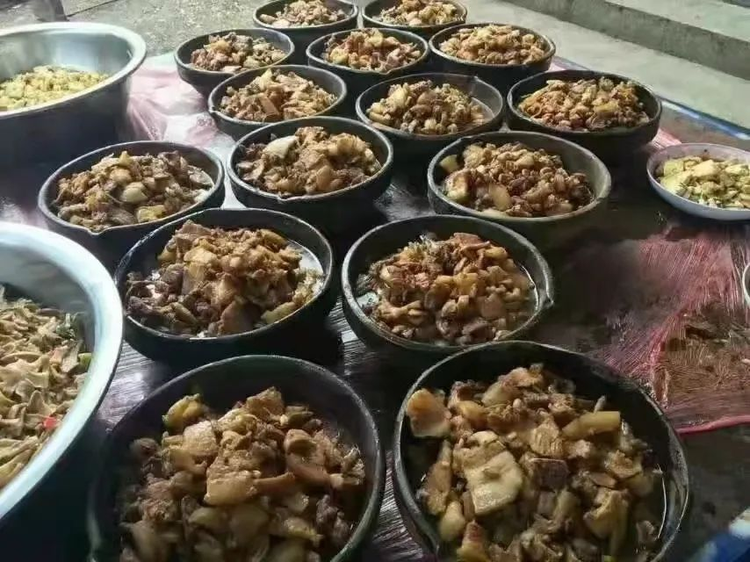 杀猪饭.jpeg