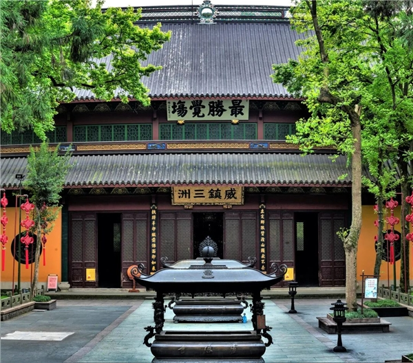 灵隐寺天王殿背面北大门.jpeg