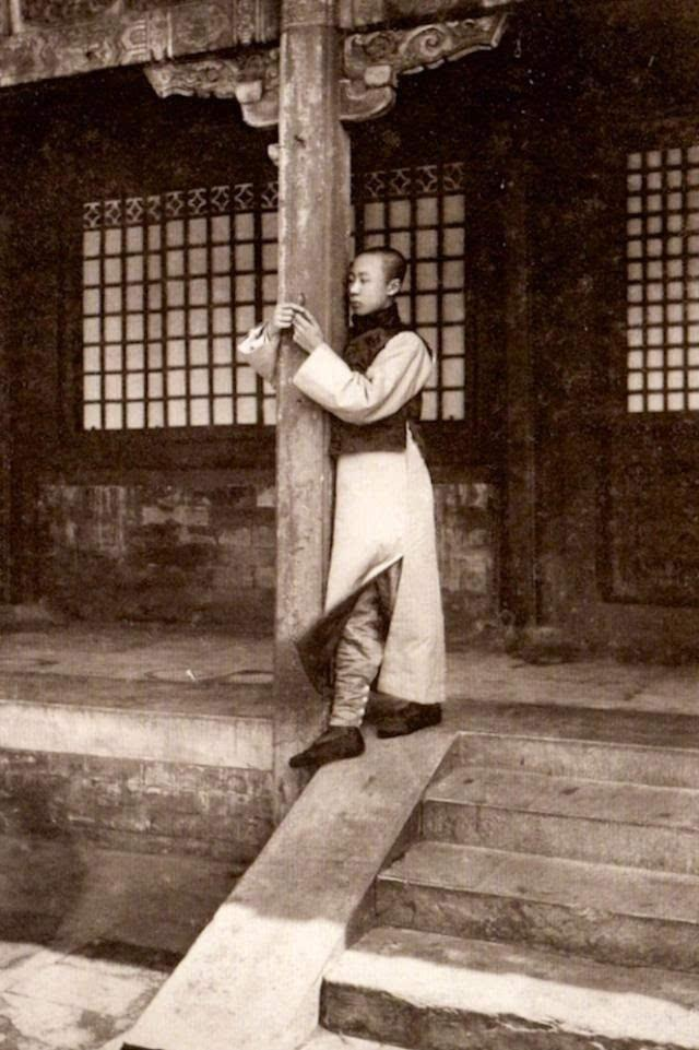 爱新觉罗·溥仪