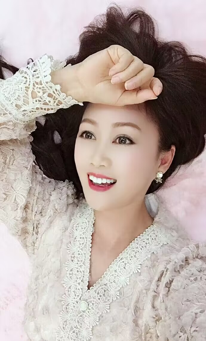 妻妾成群