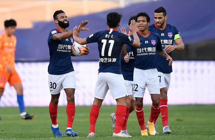 重庆两江竞技足球俱乐部