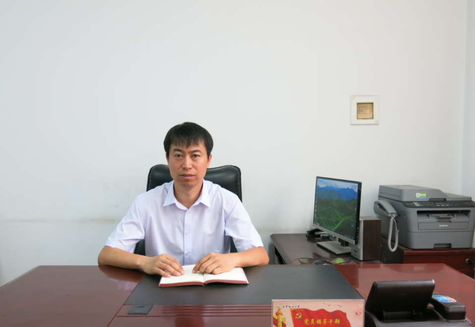 李宁
