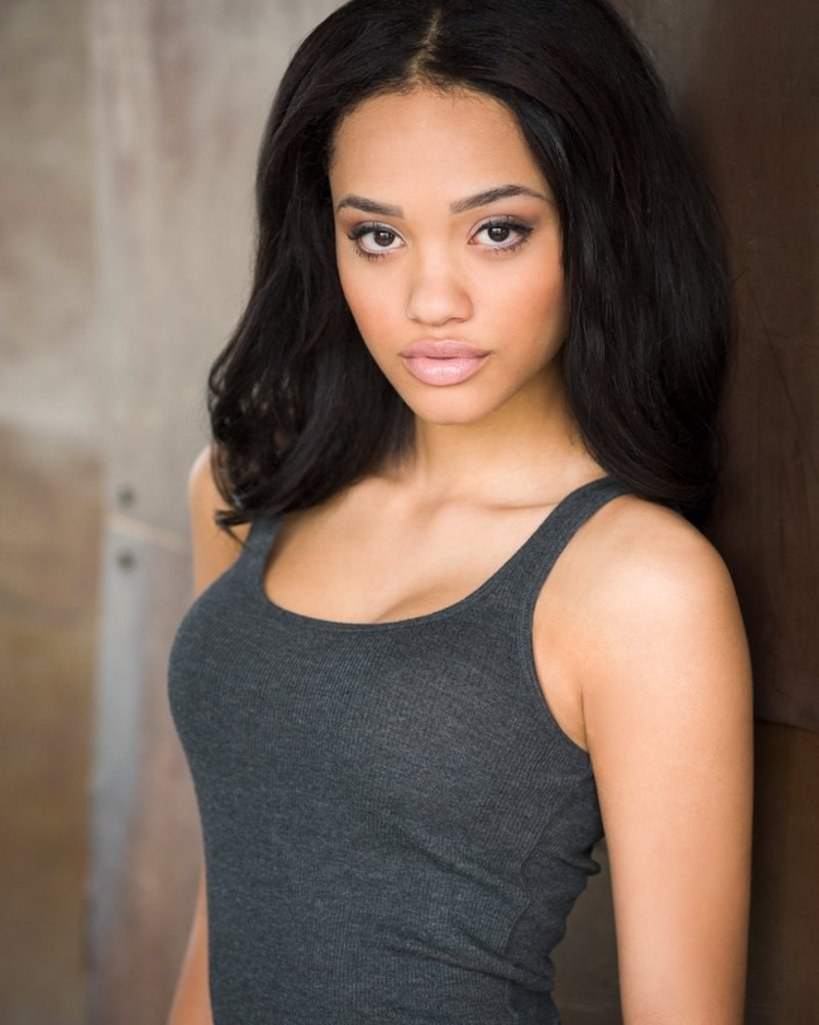 科雷西·克莱门斯 Kiersey Clemons.jpeg
