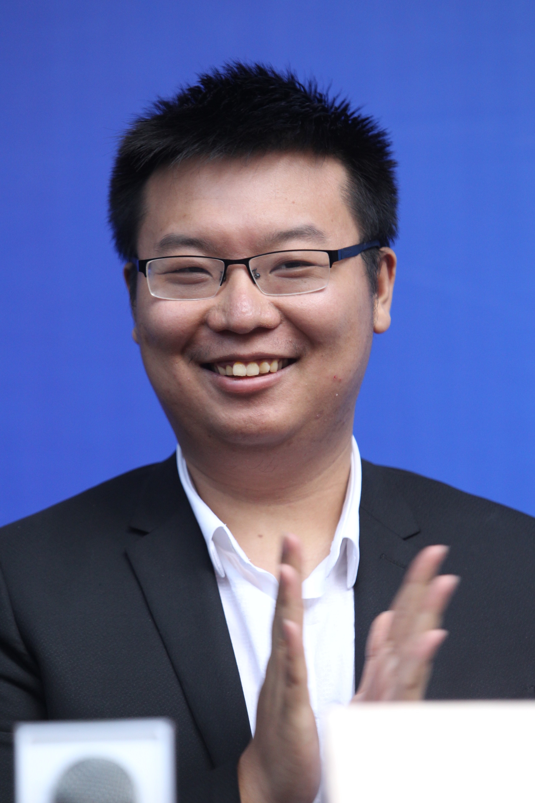周睿羊
