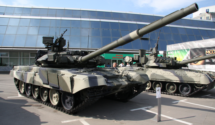 T-90主战坦克