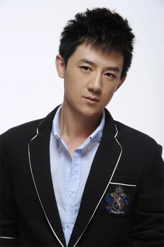 共产党人刘少奇