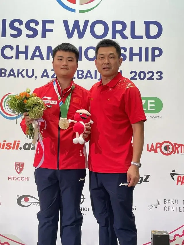 刘杨攀