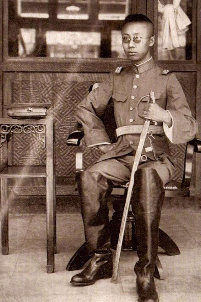 爱新觉罗·溥仪