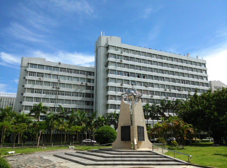 广东石油化工学院