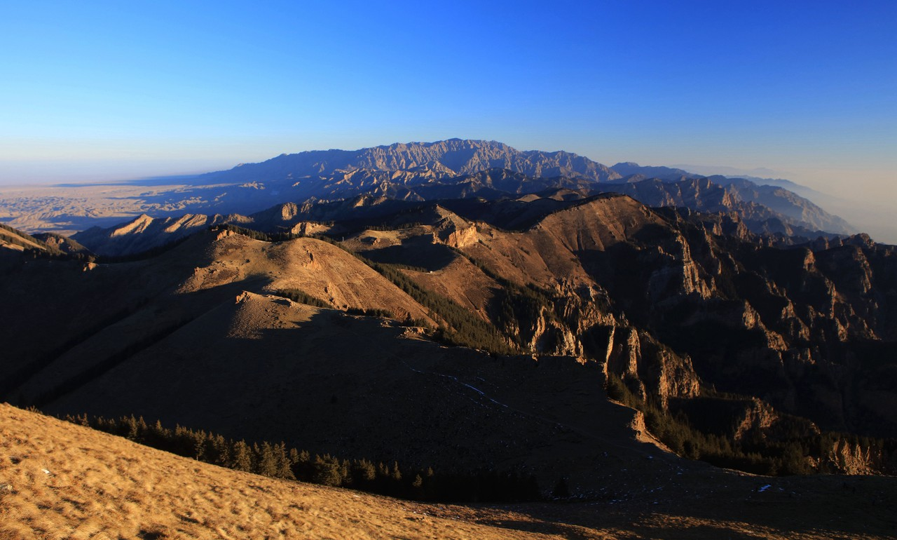 贺兰山