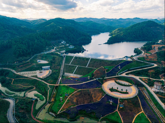 纳龙湖景区.png