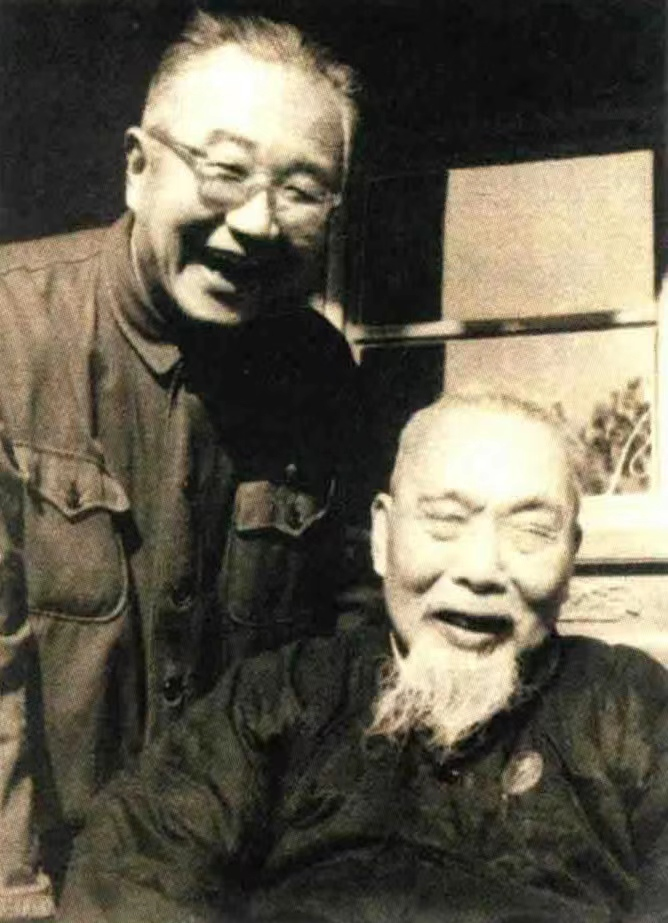 启功和恩师陈恒.jpeg