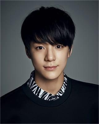 Jeno.jpg
