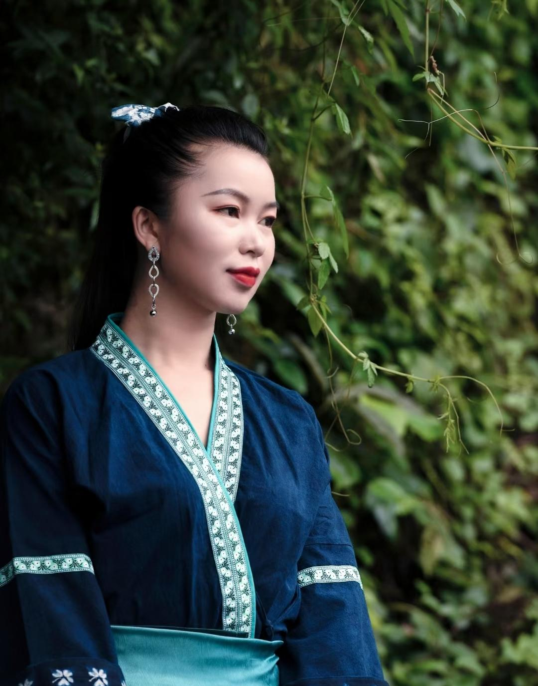 李利