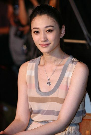 家变[2004年杜雨露宋春丽主演的电视剧]