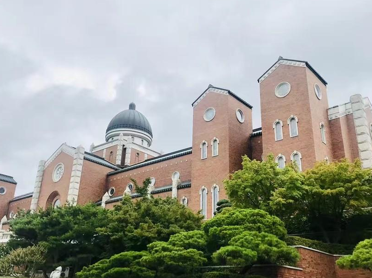 启明大学