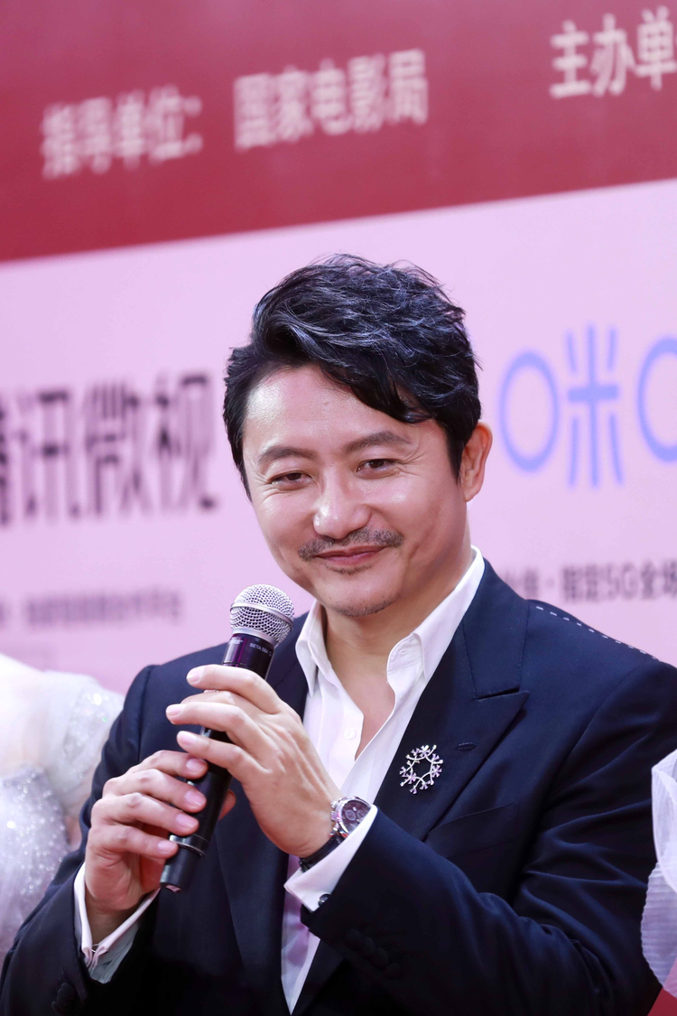上海国际电影节闭幕红毯 涂松岩、宋林静、郑希怡、赵涛等亮相