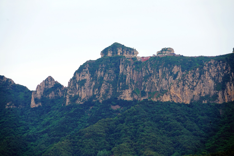 万仙山
