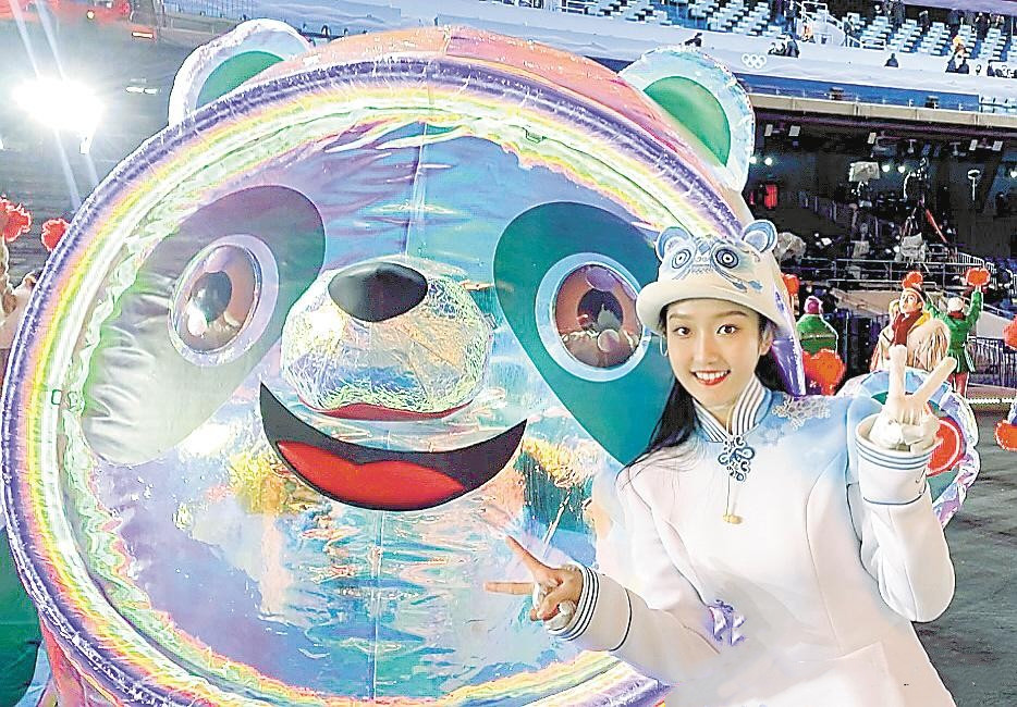 张曼