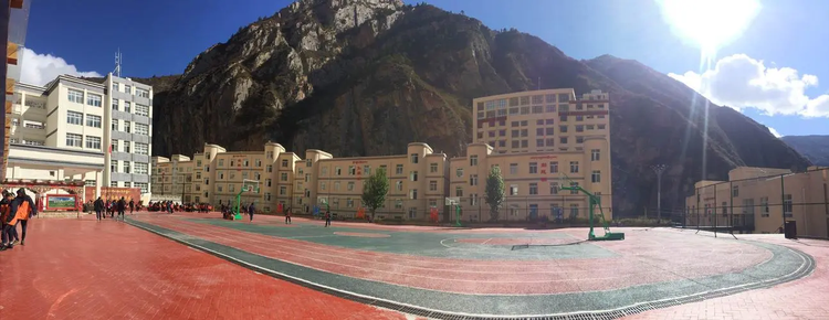 德格县中学.png