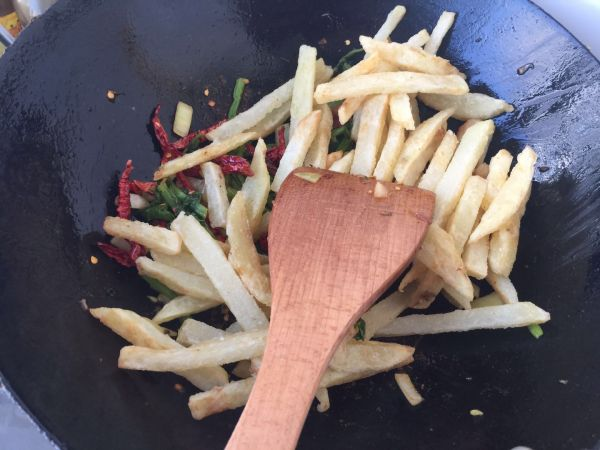 干煸土豆条