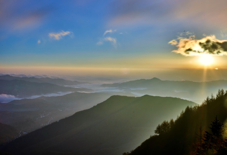 六盘山