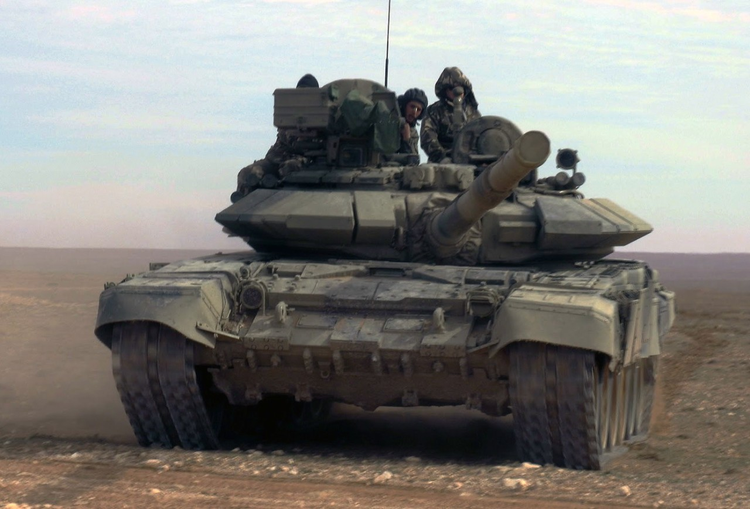 T-90主战坦克