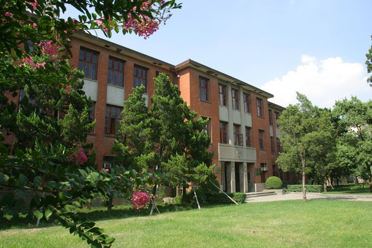 同济大学