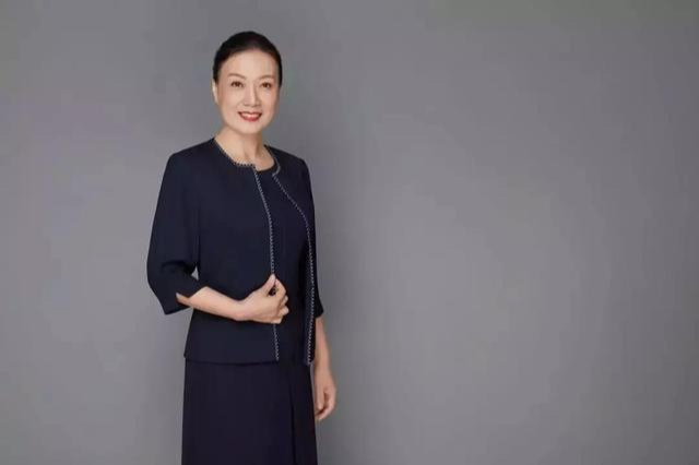 李洁