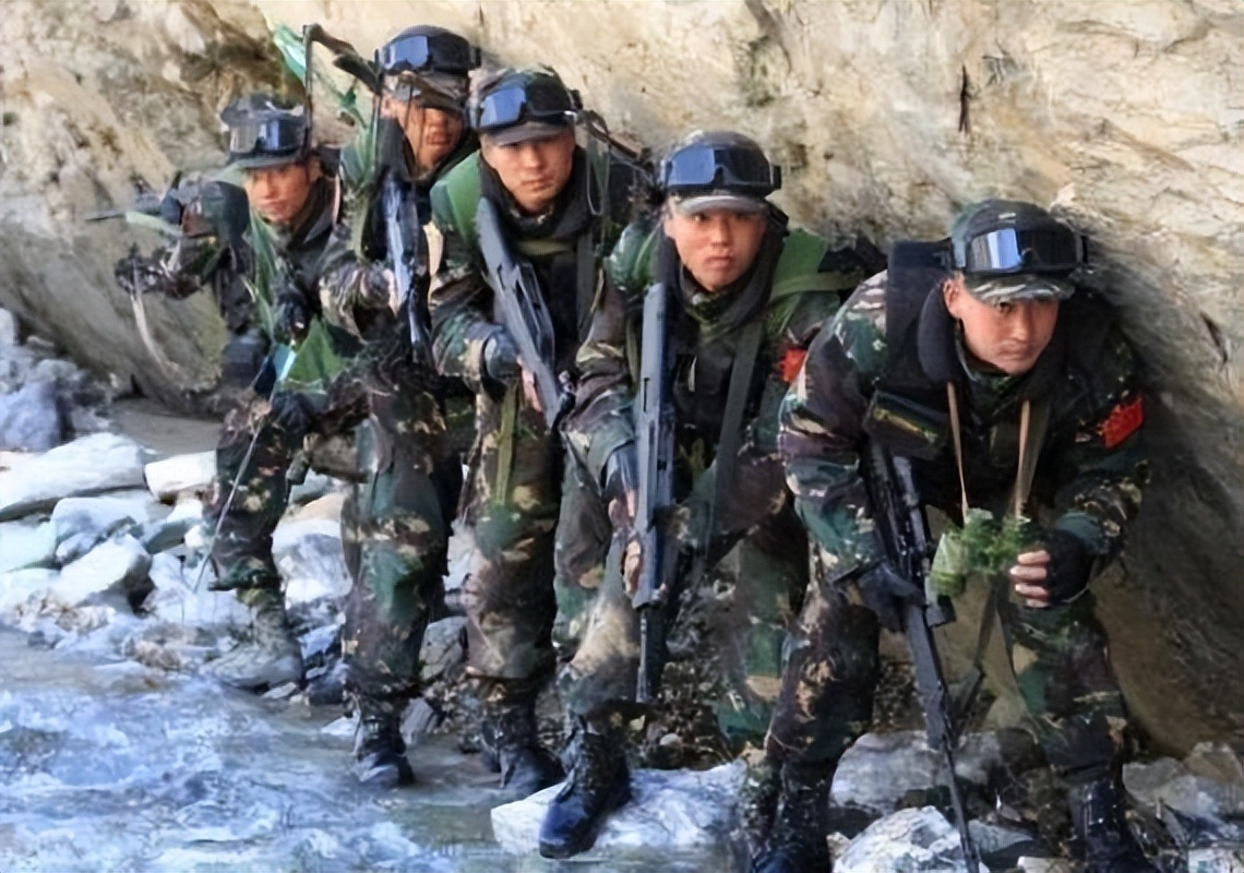 中国人民解放军第二炮兵特种部队