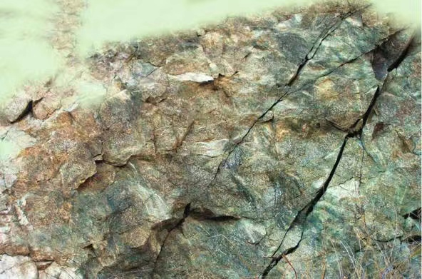 中元古代蓟县纪绿片岩露头.jpeg